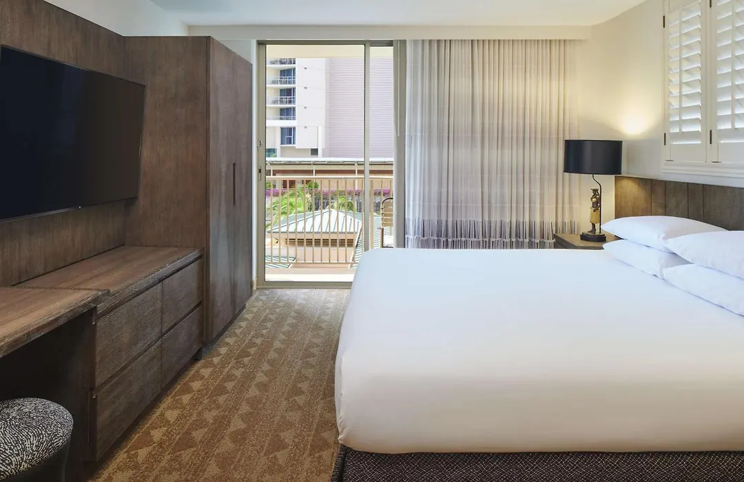 Embassy Suites By Hilton Waikiki Beach Walk-1